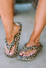 Load image into Gallery viewer, Leopard Print Thick Sole Flip Flops