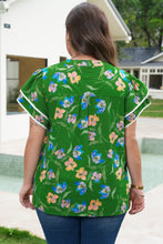 Load image into Gallery viewer, Green Plus Size Ruffled Short Sleeve Floral Top