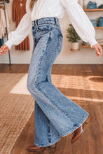 Load image into Gallery viewer, Sail Blue Acid Wash Pocket Detail Flare Jeans