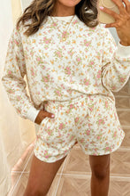 Load image into Gallery viewer, Beige Floral Print Long Sleeve Shift Top Pocketed Shorts 2pcs Set
