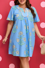 Load image into Gallery viewer, Sky Blue Plus Periwinkle Floral Printed Short Sleeve Striped Trim Split Neck Mini Dress