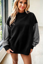 Load image into Gallery viewer, Pink Plaid Sleeve Colorblock Loose Tunic Sweatshirt
