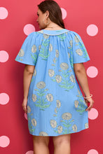 Load image into Gallery viewer, Sky Blue Plus Periwinkle Floral Printed Short Sleeve Striped Trim Split Neck Mini Dress
