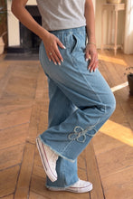 Load image into Gallery viewer, Beau Blue Frayed Floral Patch Wide Leg Raw Hem Wide Leg Jeans
