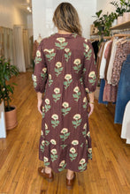 Load image into Gallery viewer, Brown Floral Print V-Neck Long Sleeve Loose Shift Plus Size Dress