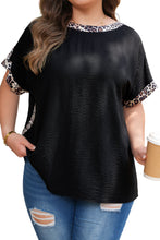 Load image into Gallery viewer, Black Plus Size Leopard Patchwork Round Neck Loose Tee
