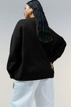 Load image into Gallery viewer, Black Solid Button Placket Crew Neck Plus Size Sweatshirt