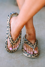 Load image into Gallery viewer, Leopard Print Thick Sole Flip Flops