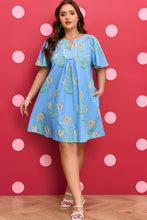 Load image into Gallery viewer, Sky Blue Plus Periwinkle Floral Printed Short Sleeve Striped Trim Split Neck Mini Dress