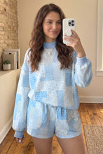 Load image into Gallery viewer, Light Pink Patchwork Floral Print Drop Shoulder Baggy Pullover Drawstring Shorts Set