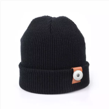 Load image into Gallery viewer, 18 or 20 MM  Snap Base Knitted Toboggan
