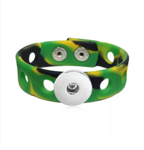 Load image into Gallery viewer, 18 or 20 MM Junior Style Silicone Stretch Bracelet